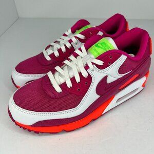 Nike Air Max Shoes FJ8901-900 Pink Essential Low Top Size 8.5 Trainer Shoes